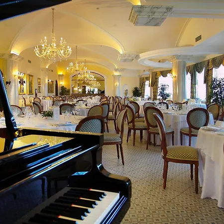 Hotel La Rosa Dei Venti 4*