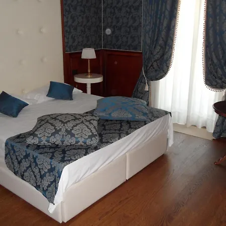 Hotel La Rosa Dei Venti 4*